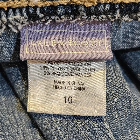 Laura Scott | Pull-On Mom Jeans | Size 10 - Picture 3 of 3